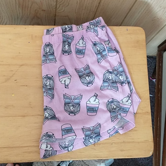 Pajama shorts - Picture 2 of 3